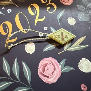 Van Cleef & Arpels ornament